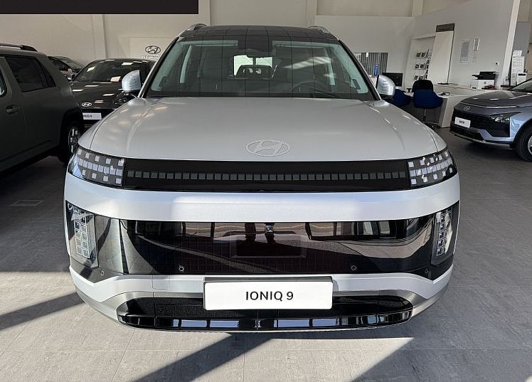 Zunanja slika - Hyundai Ioniq 9 - 110.3 kWh PERF CALLIGRAPHY AWD 6 sedežev - 1