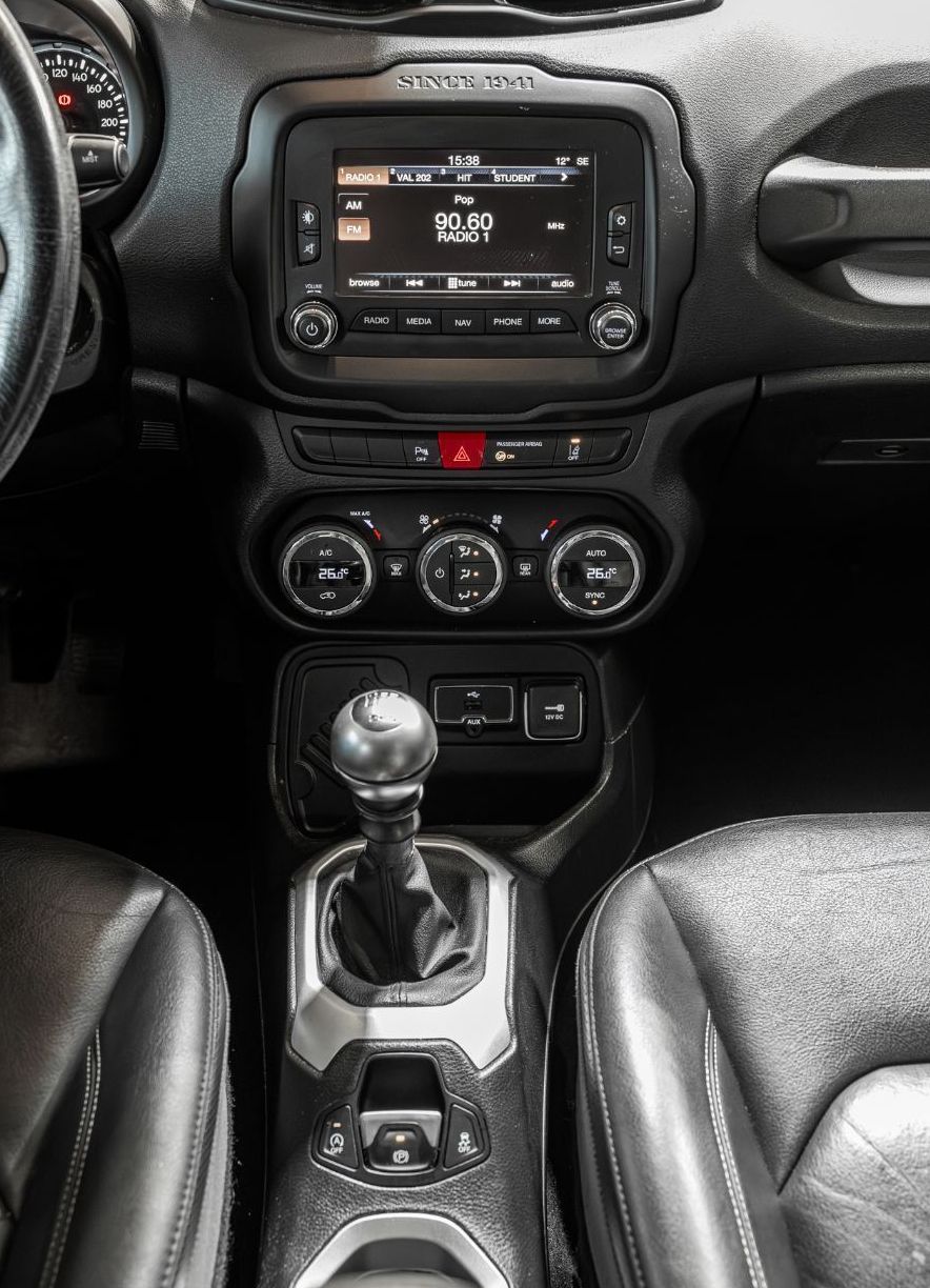 Zunanja slika - Jeep Renegade - LIMITED-NAVIGACIJA-TEMPOMAT-USNJE-PARK SENZORJI - 11