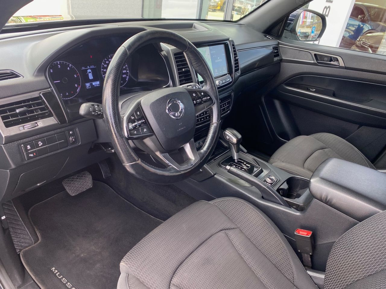 Zunanja slika - SsangYong Musso - 2.2D 4X4 - TOVORNO N1 + AVTOMATIK + VLEČNA KLJUKA - 8