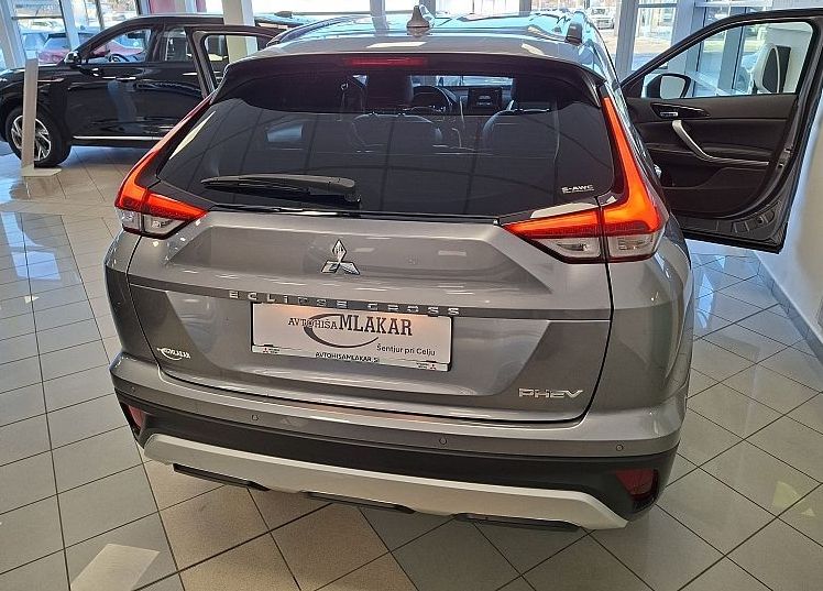 Zunanja slika - Mitsubishi Eclipse Cross - 2.4 MIVEC Instyle S-AWC 4WD-LED-NAVI-KAMERA- - 5