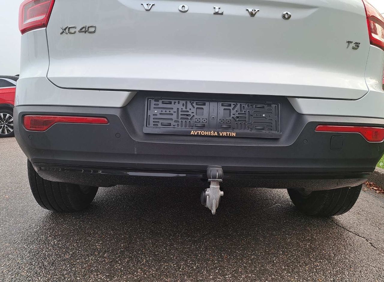 Zunanja slika - Volvo XC40 - T3 AUT R-Design Z ENOLETNIM JAMSTVOM - 19
