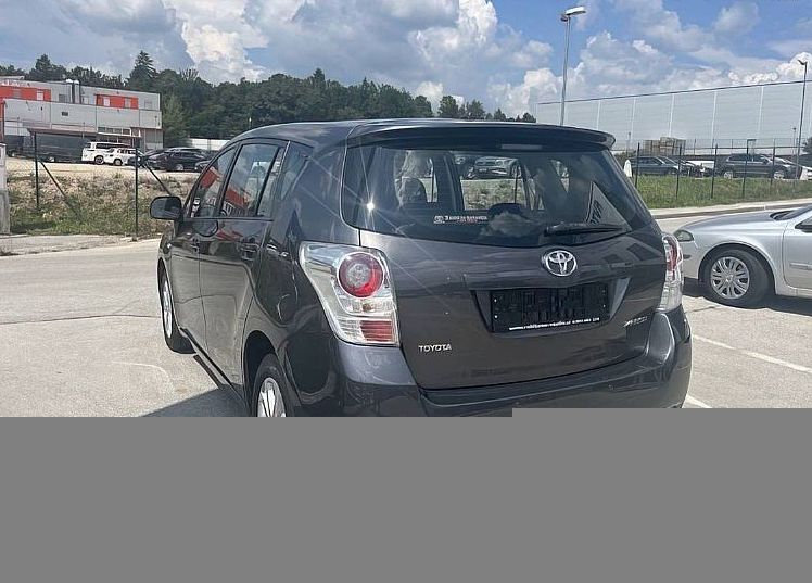 Zunanja slika - Toyota Verso - 2.0 D4-D Sol 7 sedežev REDNO SERVISIRAN... - 12