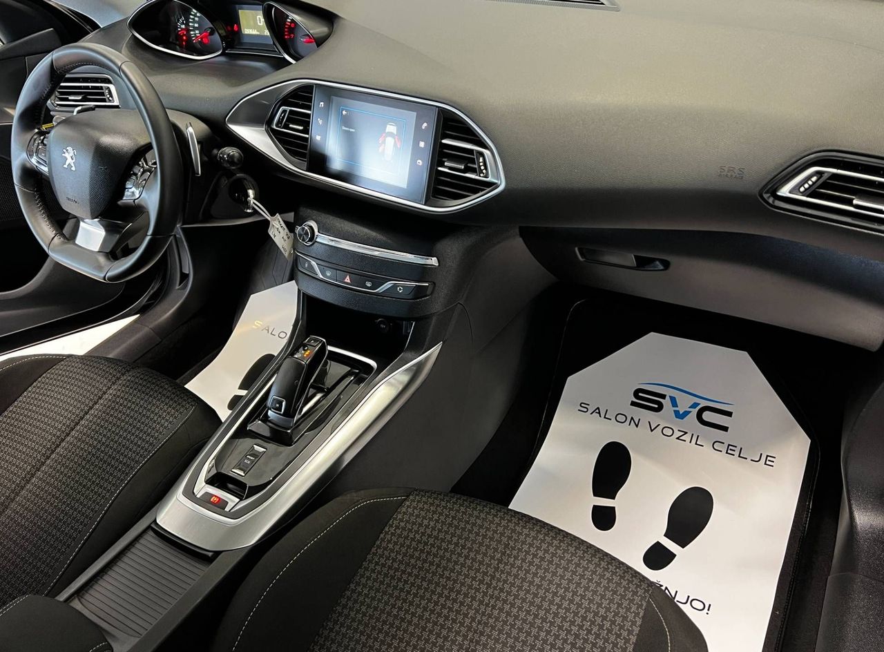 Zunanja slika - Peugeot 308 - 1.2-130KM-ALLURE-AUT-2X-PDC-F1-NAVI-LED-AP-CARPL - 9