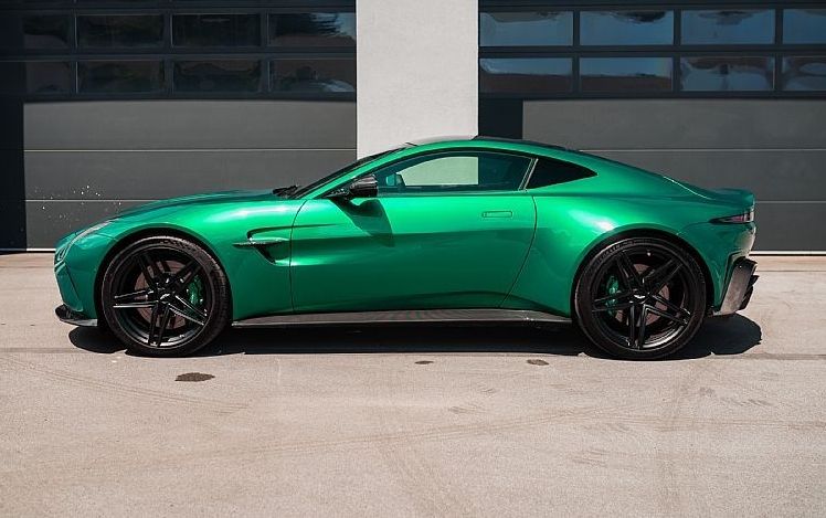 Zunanja slika - Aston Martin Vantage - PERFORMANCE PODIUM GREEN KARBON BOWERS WILKINS - 8