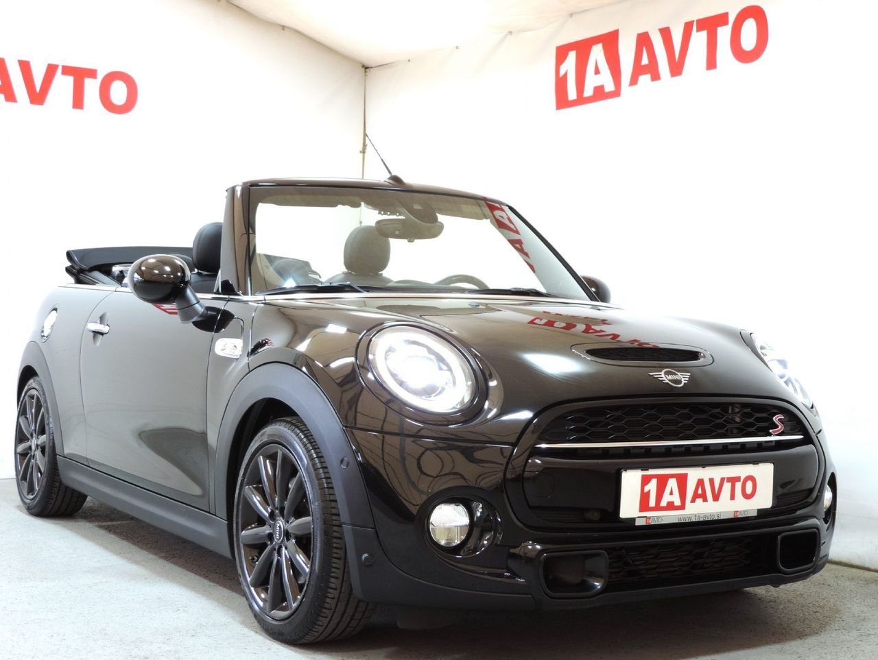 Zunanja slika - MINI Cabrio - Mini Cooper S JCW Avt.  ACC-LED-KAMERA-KEYLESS - 3