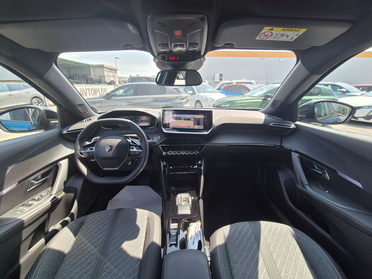 Zunanja slika - Peugeot 2008 - Allure HIBRID 145 - 5