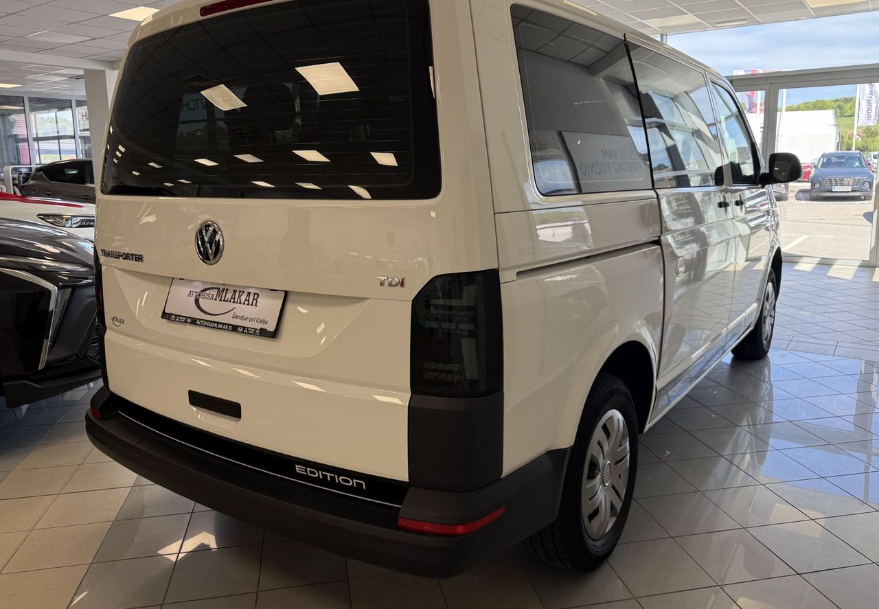 Zunanja slika - VW Transporter - T6 Kombi  7+1  2.0 TDI DSG - 6