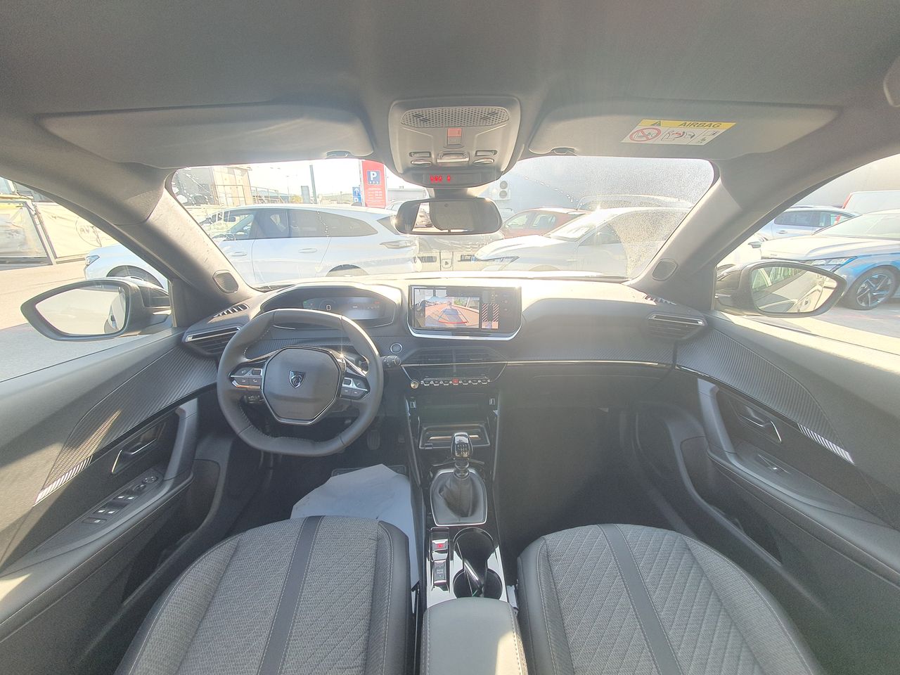Zunanja slika - Peugeot 2008 - Allure HIBRID 110 - NA ZALOGI - 7