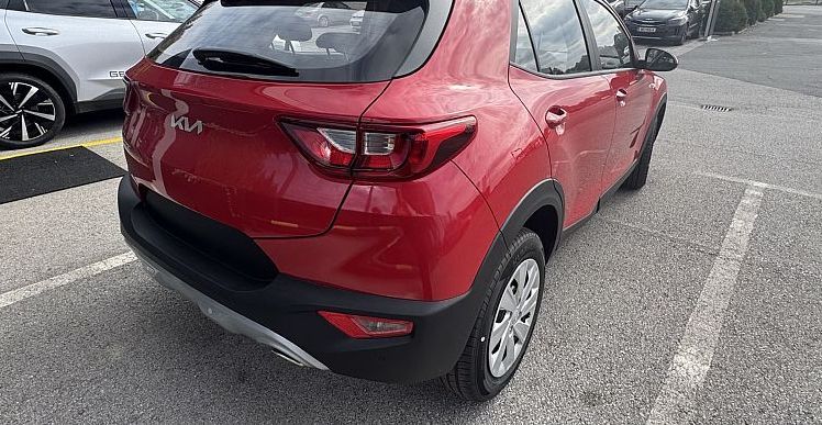Zunanja slika - KIA Stonic - 1.2 DPI 57.9 kW LX Fun - 3
