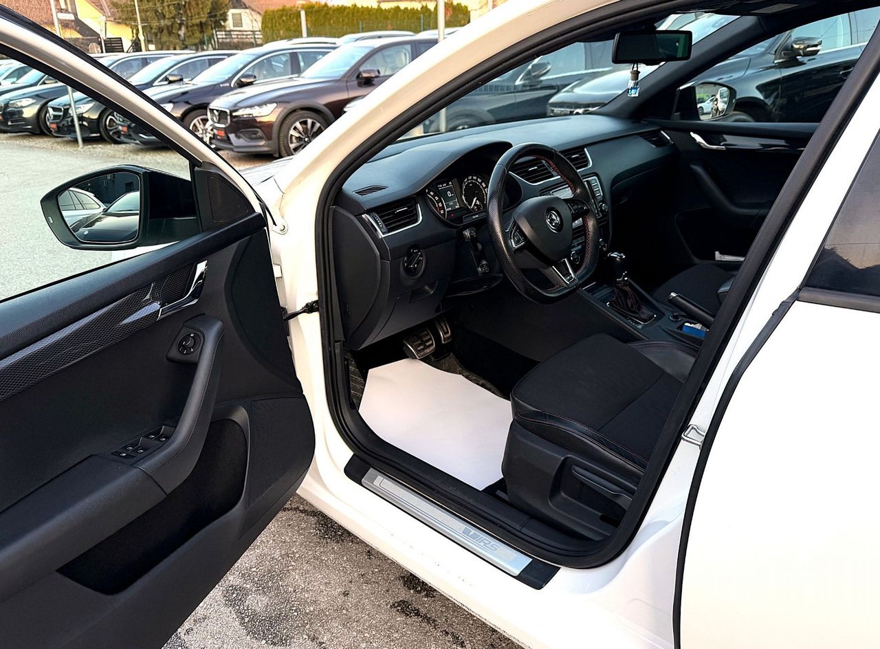 Zunanja slika - Škoda Octavia - 2.0 TDI RS AUT. ACC LED XENON F1 NAVI ALU 19 - 14