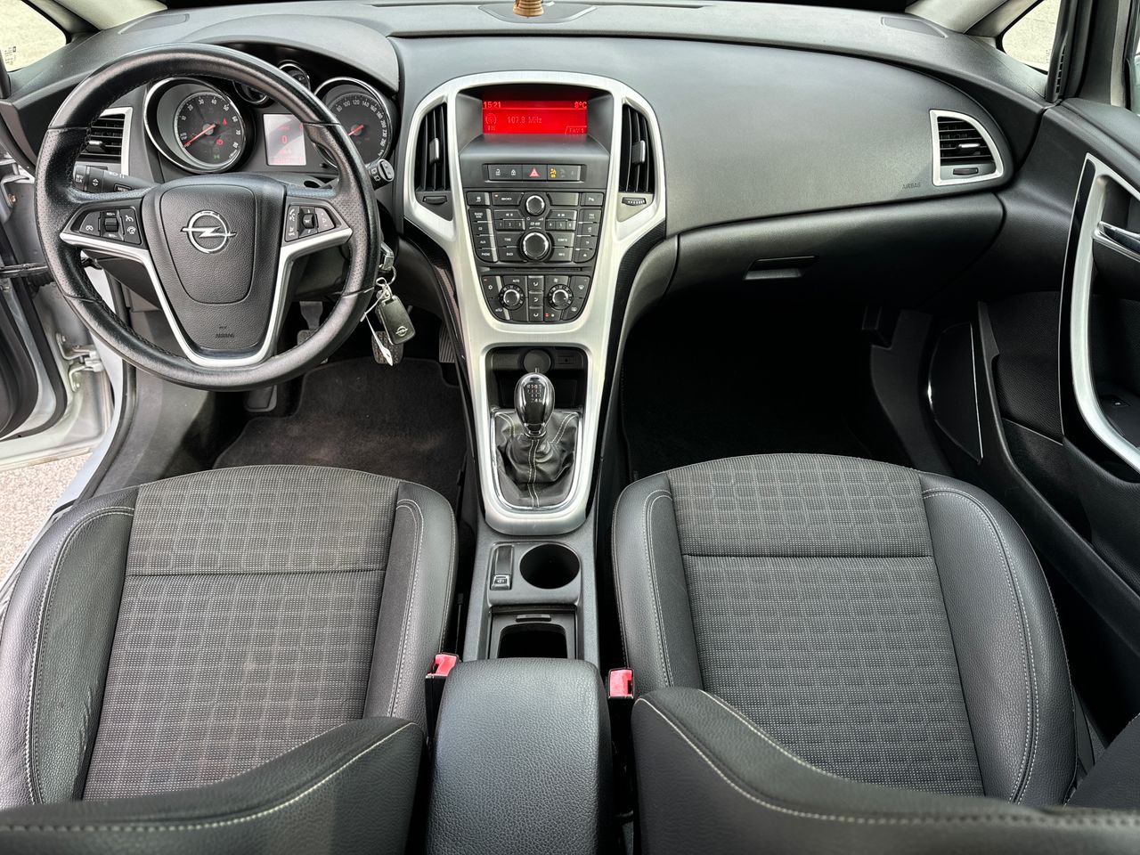 Notranja slika - Opel Astra - Opel - 8