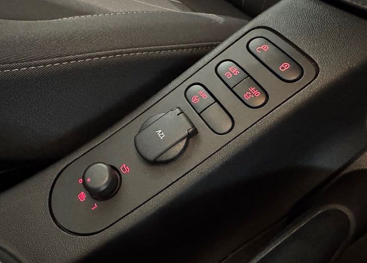 Zunanja slika - Seat Altea XL - 1.6 TDI DPF Style 77  105  SLO - 1. LASTNIK - 13