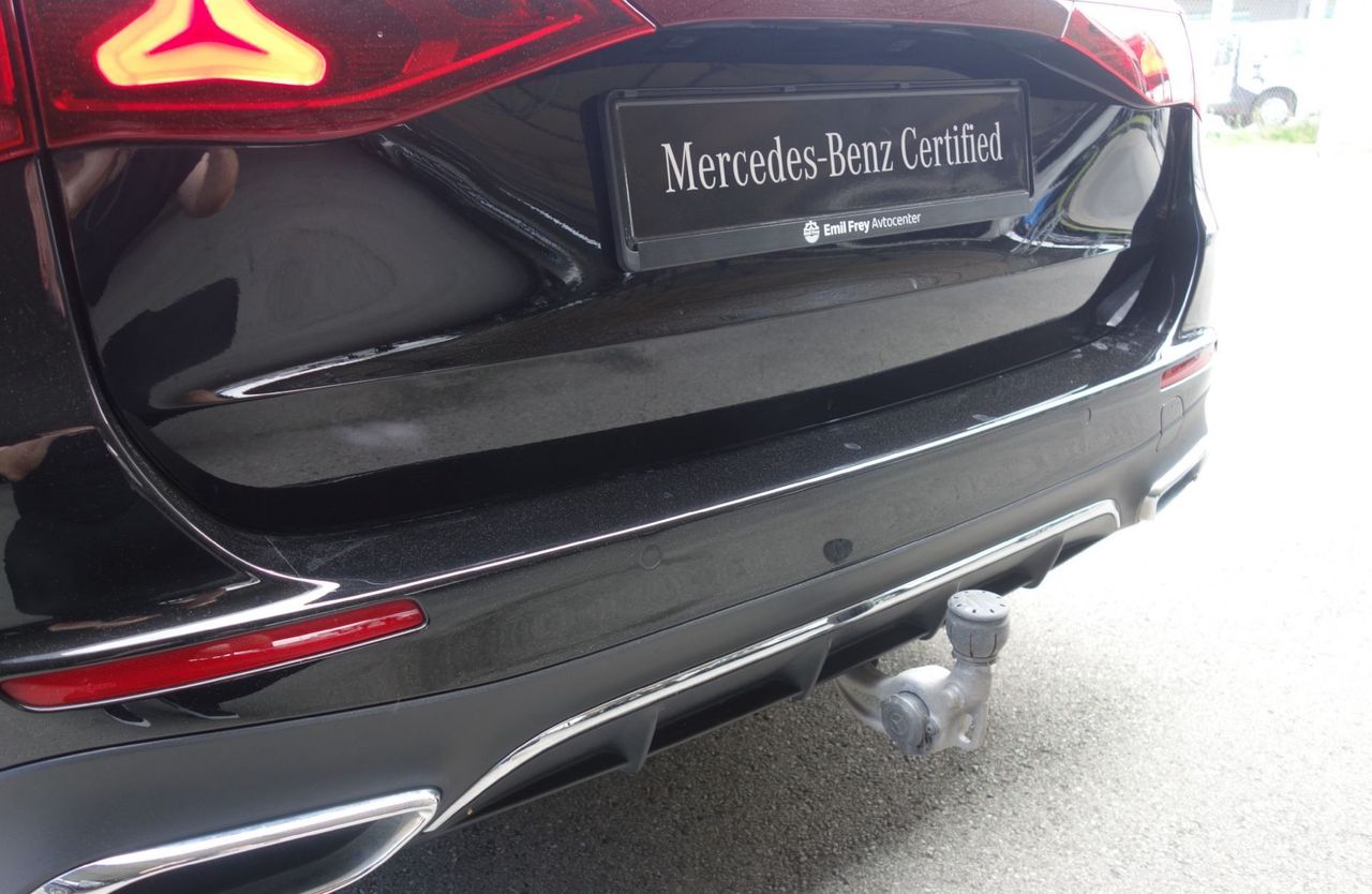 Zunanja slika - Mercedes-Benz E-Razred - E 300 e T AMG LINE- FIX OM - 4.99 - 3