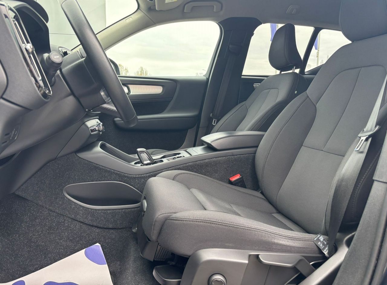 Zunanja slika - Volvo XC40 - T3 AUT Momentum Pro SLO-1.LAST.-KAMERA-GRETJE - 6