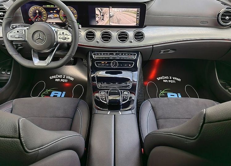 Zunanja slika - Mercedes-Benz E-Razred - LIMO-300-de-2X-AMG-LINE-WIDESCREN-360-KAM-LED-ACC- - 10