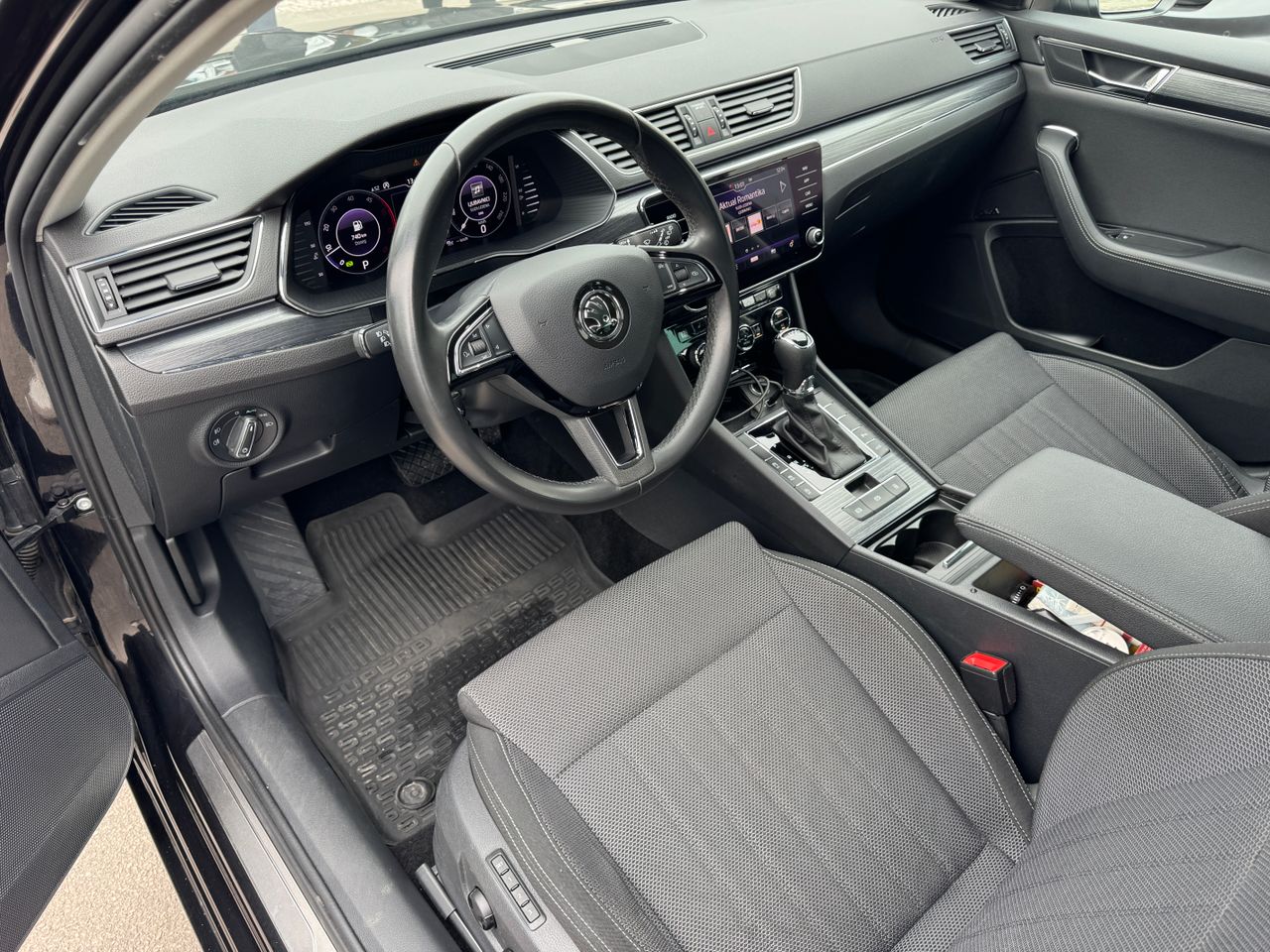 Notranja slika - Škoda Superb - Škoda - 9