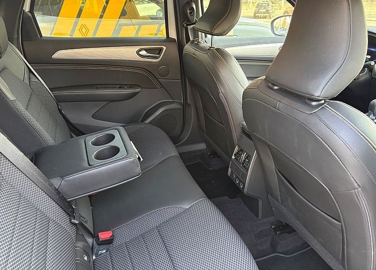 Zunanja slika - Renault Mégane Conquest - Megane Conquest 1.3 TCE MHEV 140 TECHNO EDC - 6