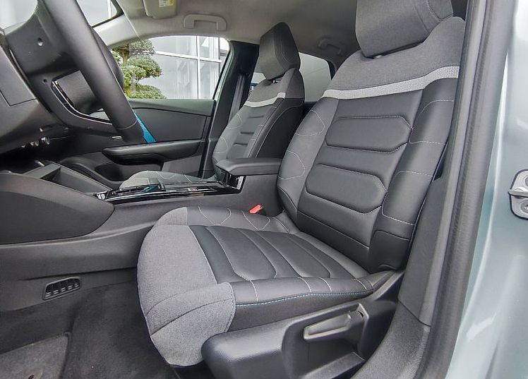 Zunanja slika - Citroën C4 - Shine Električni 136 - 6