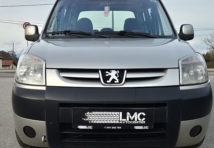 Zunanja slika - Peugeot Partner - Kombi STYLE 1.6 HDi 90 LEPO OHRANJEN - 3