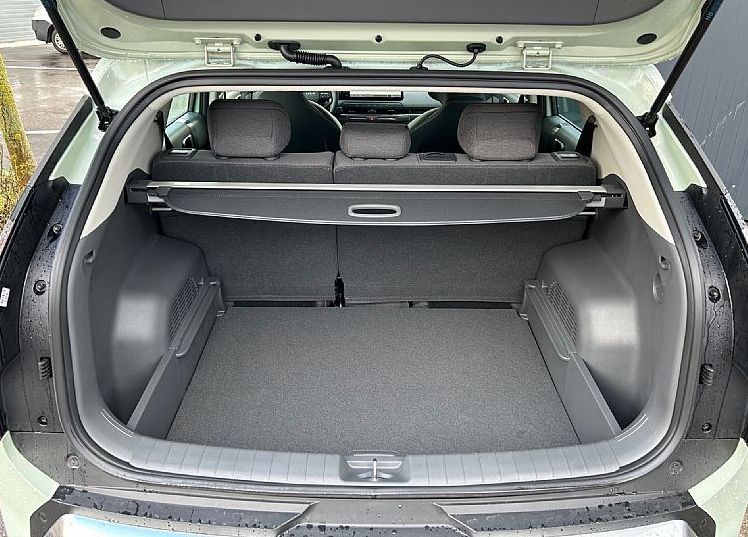 Zunanja slika - KIA EV3 - 58.3 kWh baterija. 150 kW  204 KM  Star - 9