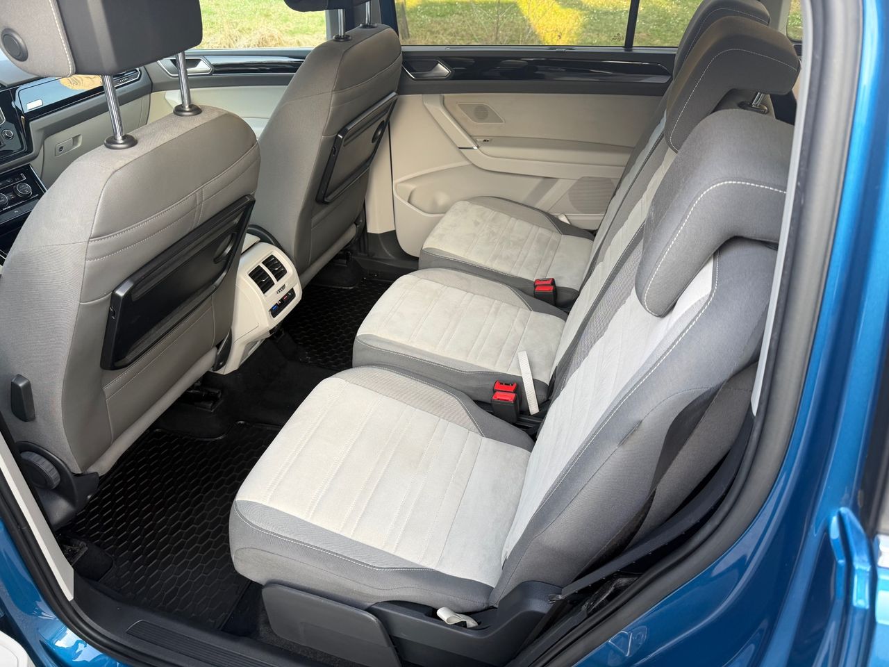 Zunanja slika - VW Touran - 2,0 TDI BMT Highline DSG - 12