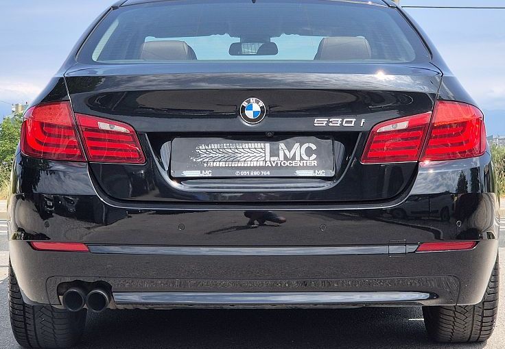 Zunanja slika - BMW Serija 5 - : 530i AUT. SPORT 272ks °HUD °USNJE °ALU 18 - 4