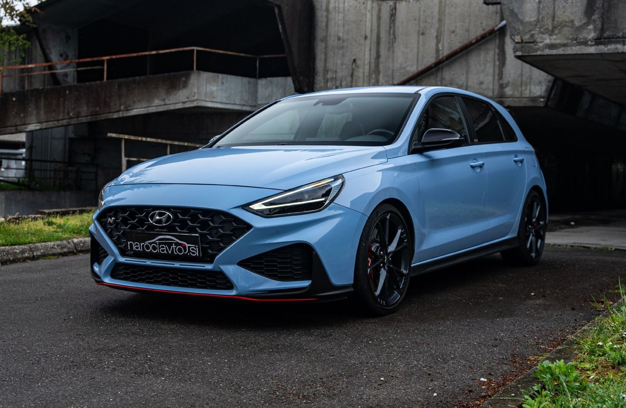 Zunanja slika - Hyundai i30 - N Performance - LED - Kamera - Avtomatik - Keyless - 3