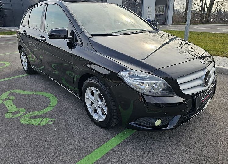 Zunanja slika - Mercedes-Benz B-Razred - B 180 CDI - odličen - ravno menjana jermena - - 3