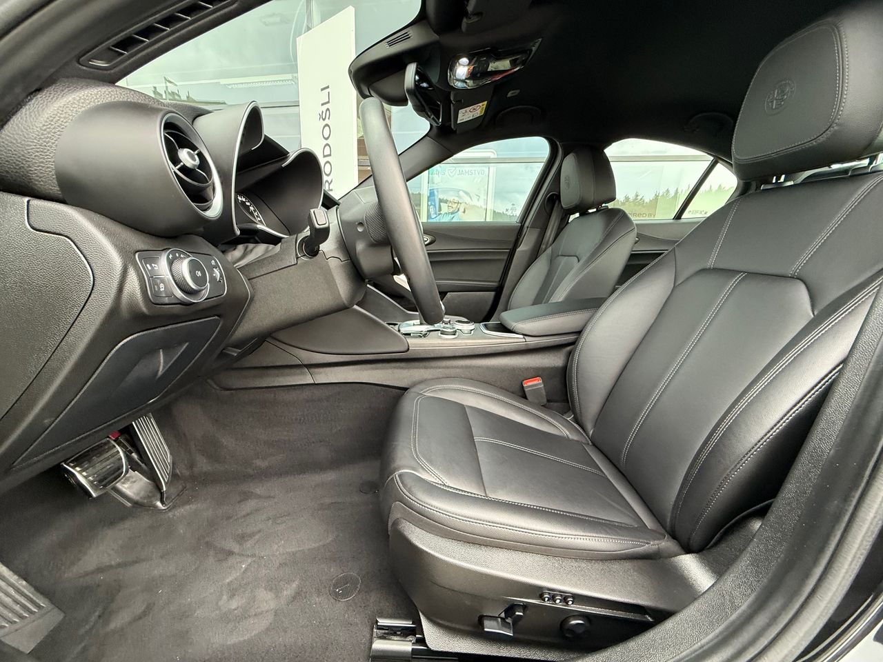 Zunanja slika - Alfa Romeo Giulia - 2.0 Turbo 280 Q4 Ti  - AVTOMATIK - SAMO 18.000KM - 16