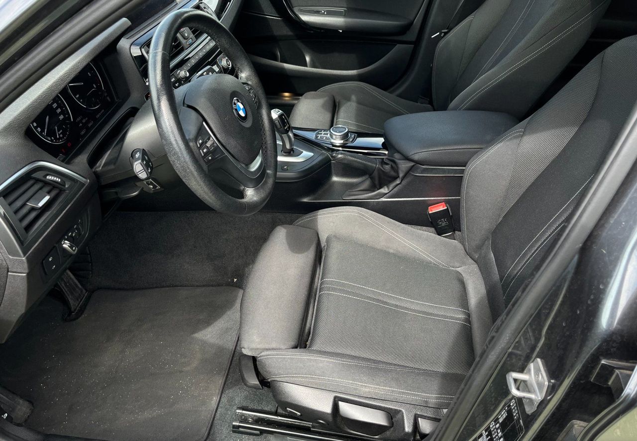Zunanja slika - BMW Serija 1 - : 116d Sport Line AVT. LED. PANO. 2X PDC. TEMPOM. - 12
