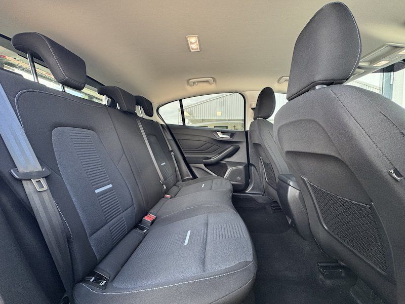 Zunanja slika - Ford Focus - 1.0 EcoBoost mHEV 125KM ACTIVE AVT ZIMSKI PAKET - 11
