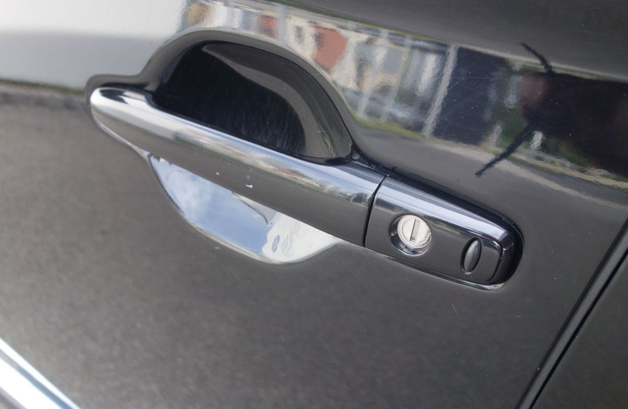 Zunanja slika - Mitsubishi Outlander - PHEV 2.4 MIVEC Twin Motor INSTYLE+ - 5