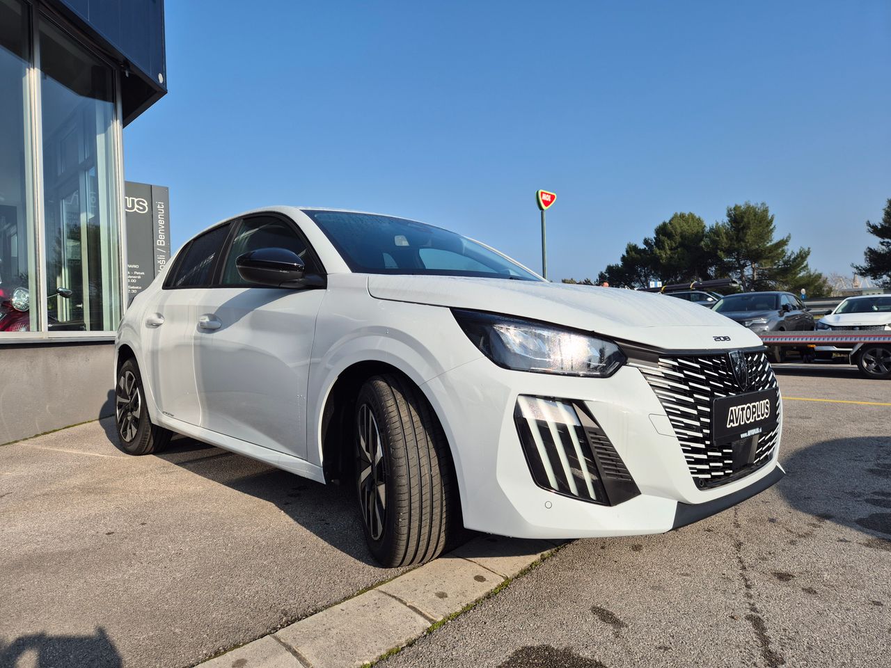 Zunanja slika - Peugeot 208 - Active Pack Hibrid 110 €6.4 avt. - DOBAVA TAKOJ - 5