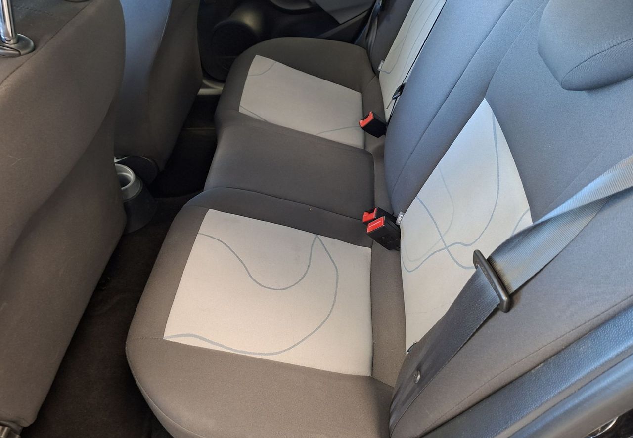 Zunanja slika - Seat Ibiza - 1.4 16V Style-HITRI KREDIT-ODLIČEN- - 14