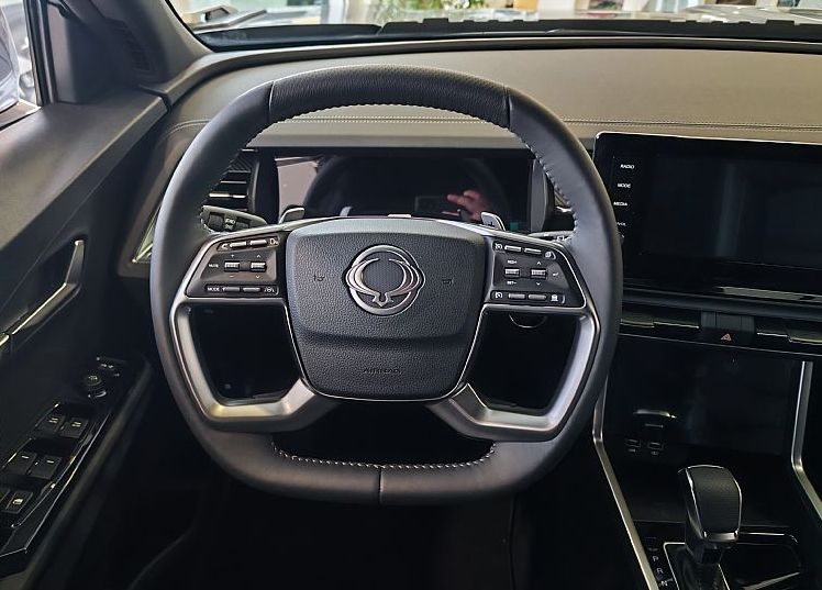 Zunanja slika - KG Mobility Torres - 1.5 T-GDi Adventure 4x2 A T - 5