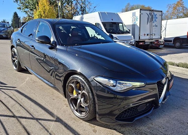 Zunanja slika - Alfa Romeo Giulia - 2.2 Multijet AUT. Q4 Veloce SLOVENSKO POREKLO - 3