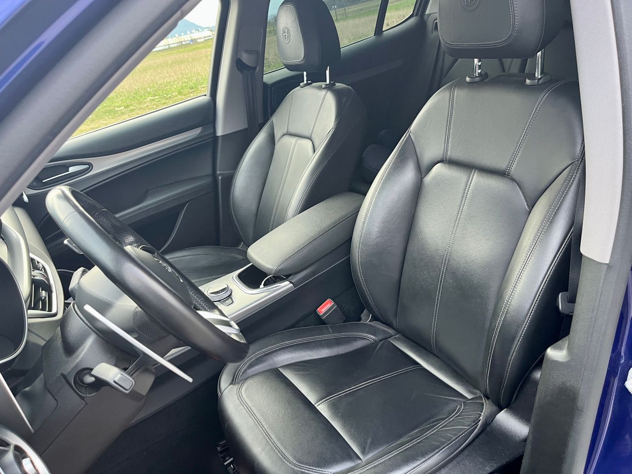 Notranja slika - Alfa Romeo Stelvio - Q4 2,2 Diesel 210 Business Avt. - 5