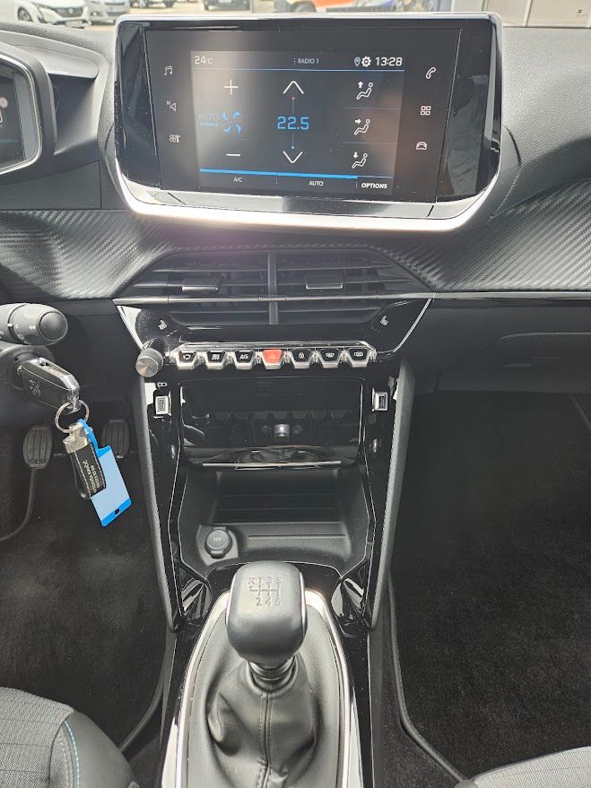 Zunanja slika - Peugeot 2008 - ALLURE PACK 1.2 PURETECH 130 - 3