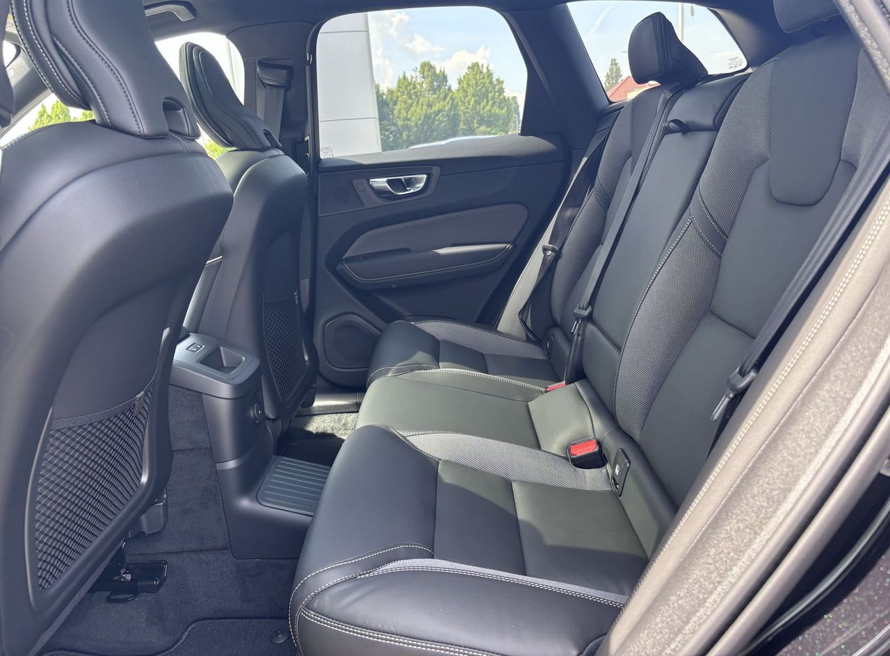 Zunanja slika - Volvo XC60 - T8 TwE Ultra Black Edition - 8