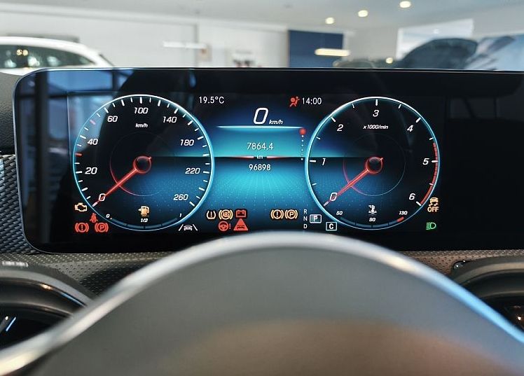 Zunanja slika - Mercedes-Benz A-Razred - A 200 d URBAN-KAMERA-NAVI-DAB-APPLE-OGR.SED.-VIDEO - 12