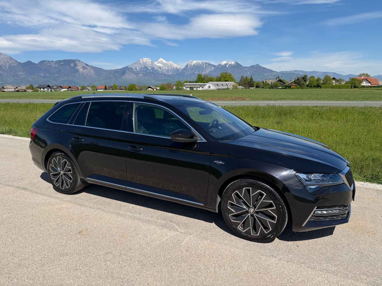 Zunanja slika - Škoda Superb - Combi 1,5 TSI L&K DSG - 3