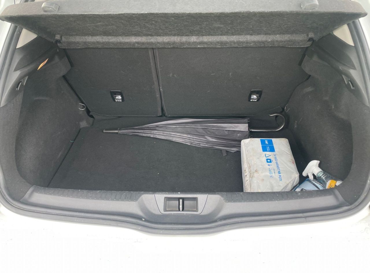 Zunanja slika - Renault Mégane - Megane 1.3 16 V PDC ZADAJ. - 13