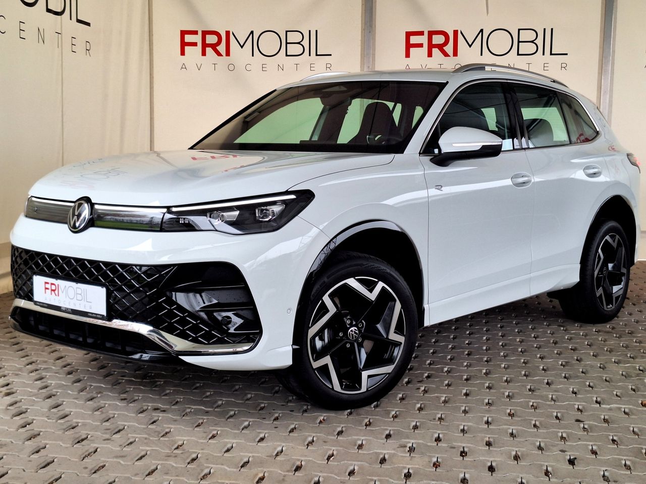 Zunanja slika - VW Tiguan - 2.0 TDI 4MOTION DSG R-Line•LED•VL.KLJUKA•VIRTUAL• - 1