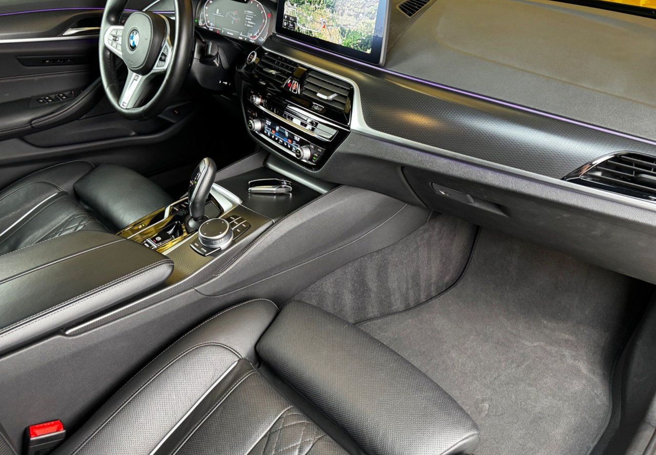 Zunanja slika - BMW Serija 5 - : 530d xDrive M Sport-LASER-4CONTROL-HLAJENJE-HEAD - 14