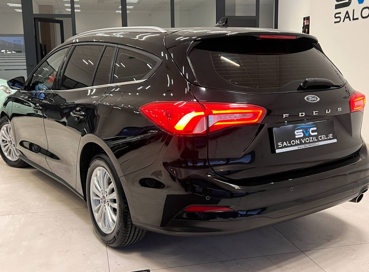 Zunanja slika - Ford Focus - 1.5-TITANIUM-LED-NAVI-2X-PDC-LINE-ASS-TEMP-ODLIČ.. - 7