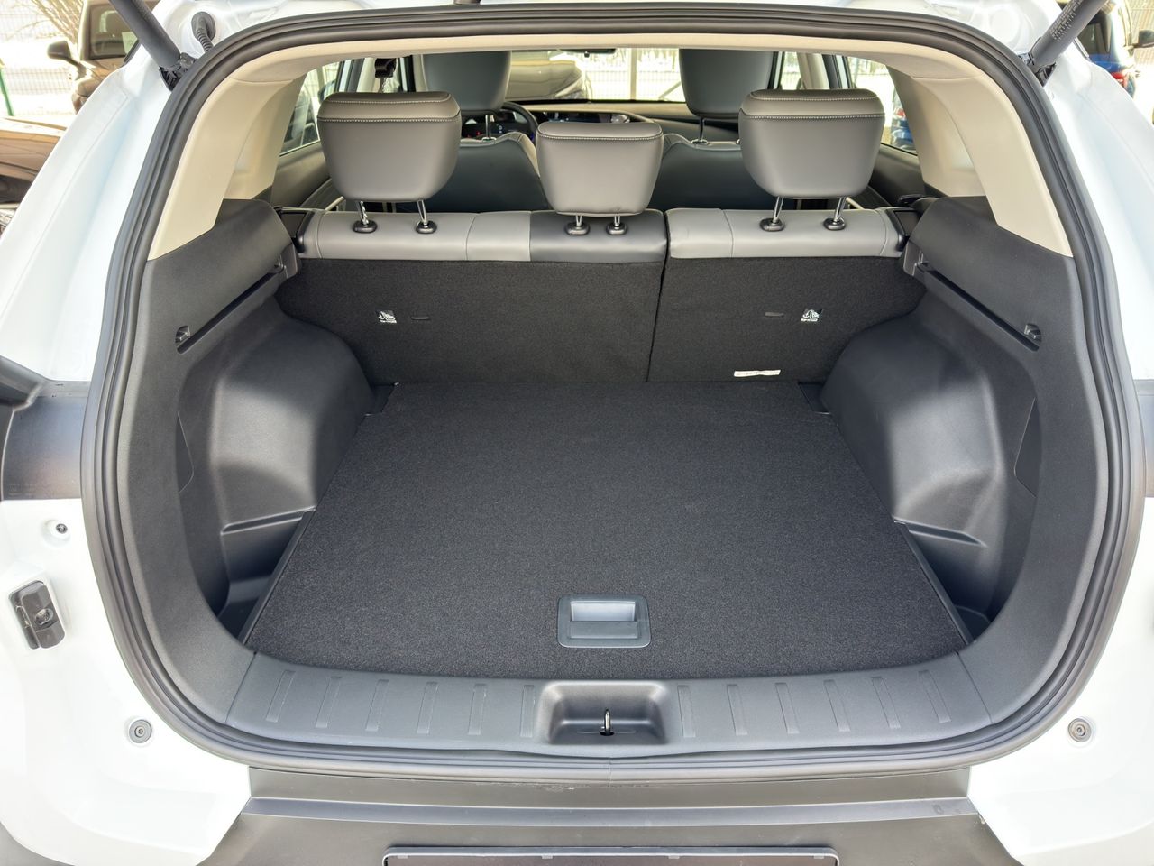 Zunanja slika - Dongfeng Huge - 1.5T EXECUTIVE + 360 + KAMERA + RADAR + PANO +ADAS - 19