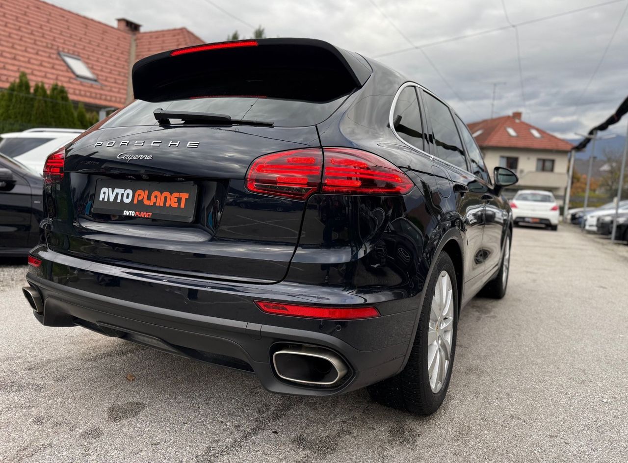 Zunanja slika - Porsche Cayenne - DIESEL 3.0 V6 SLO.VOZILO 1.LASTNICA LED ŠIBEDAH - 8