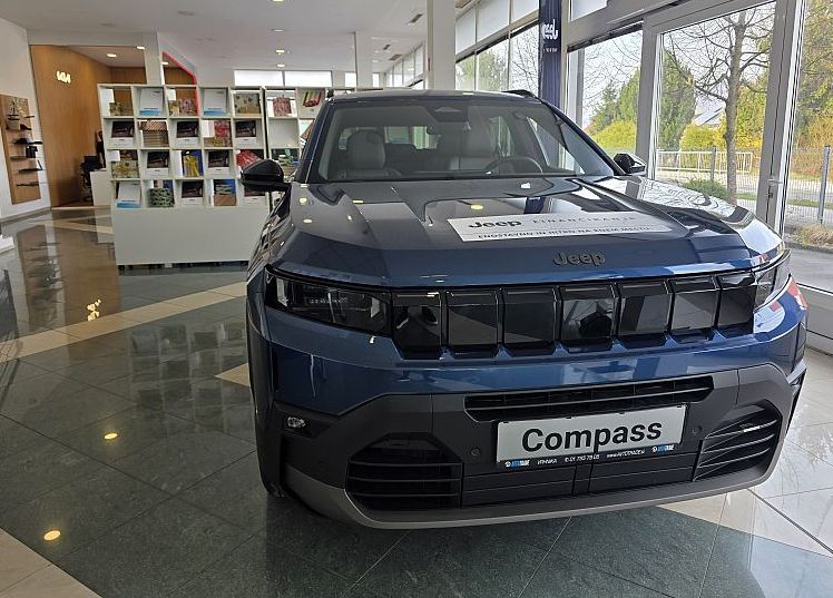 Zunanja slika - Jeep Compass - 1.2 DCT6 e-Hybrid 107kW FIRST EDITION - 1