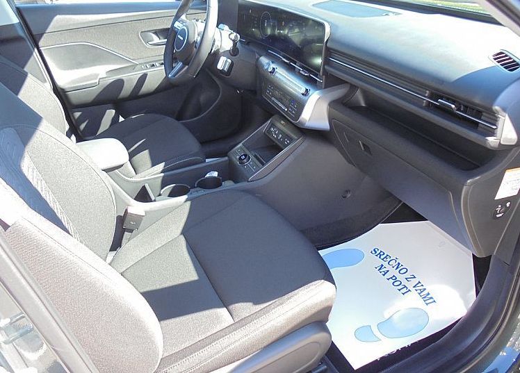 Zunanja slika - Hyundai Kona - BEV 48KWH PREMIUM°Winter°Topl.črp° - 7