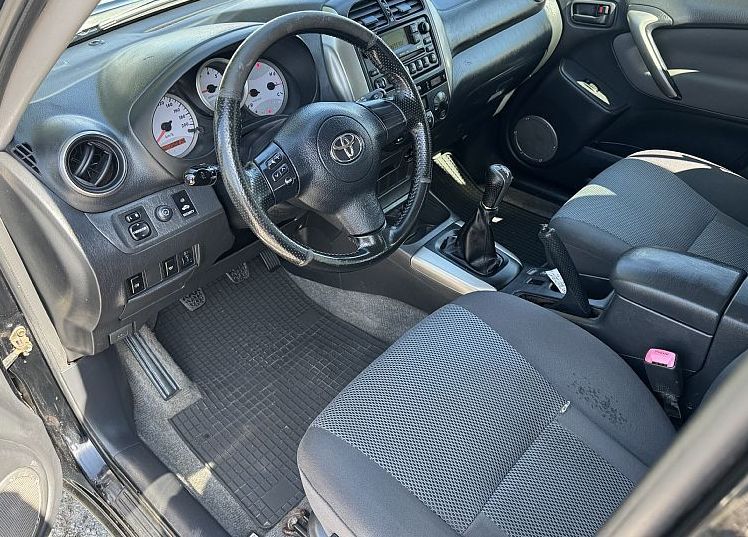 Zunanja slika - Toyota RAV4 - 2.0d 116ks 4x4 °SLO-POREKLO° °SAMO 190.900 km° - 5